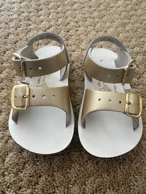 Sun San Metallic Gold Double-Strap Buckle Sandals 3